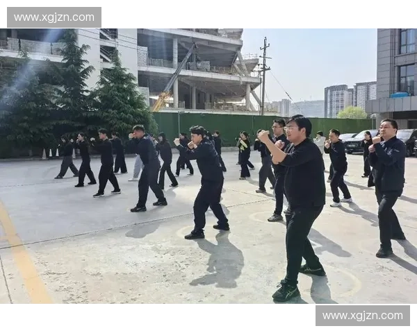 以体能预备为核心构建全面训练提升耐力力量与恢复的科学路径探索